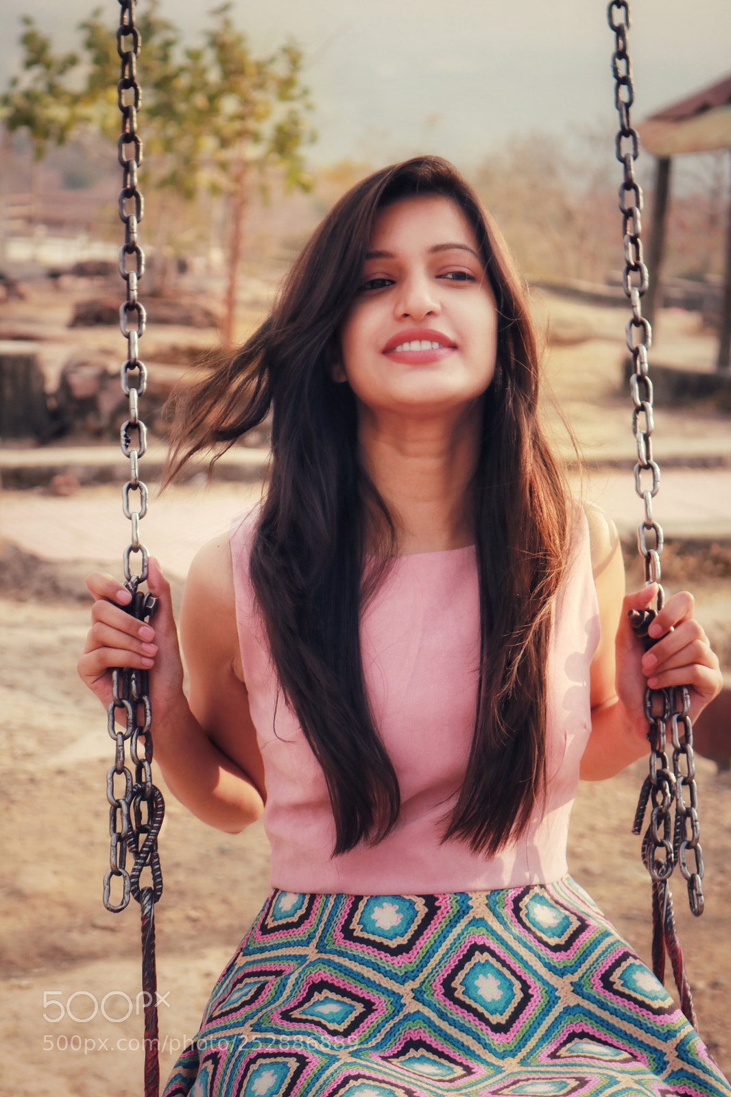 Canon EOS 750D (EOS Rebel T6i / EOS Kiss X8i) sample photo. Swing pose photography