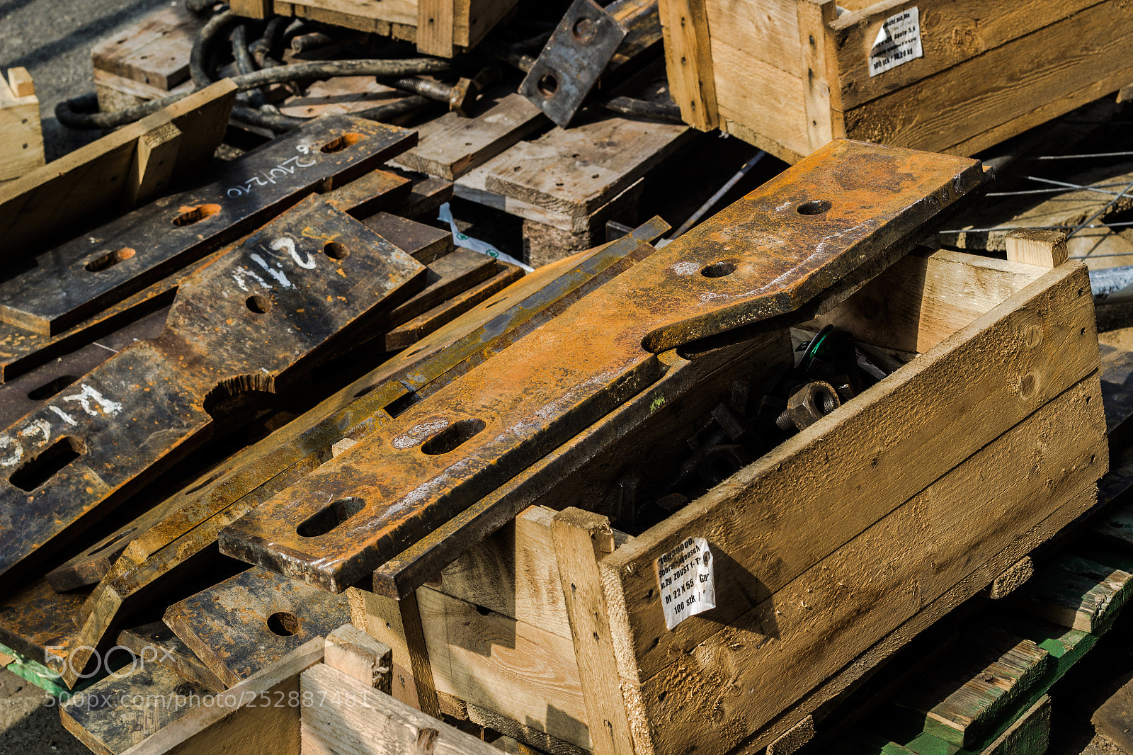 Canon EOS 60D sample photo. Steel photography