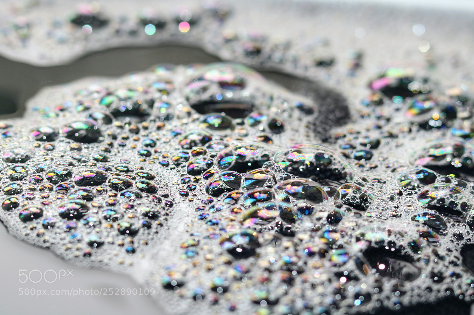 Canon EOS 750D (EOS Rebel T6i / EOS Kiss X8i) sample photo. Bubbles mania photography