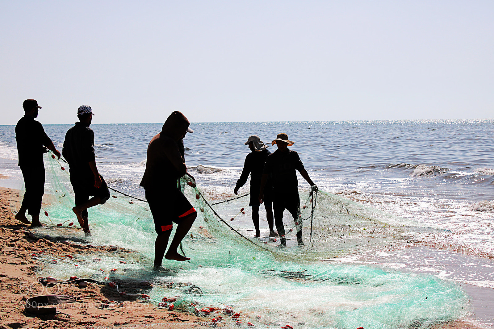 Canon EOS 750D (EOS Rebel T6i / EOS Kiss X8i) sample photo. Palestinian fishermen photography