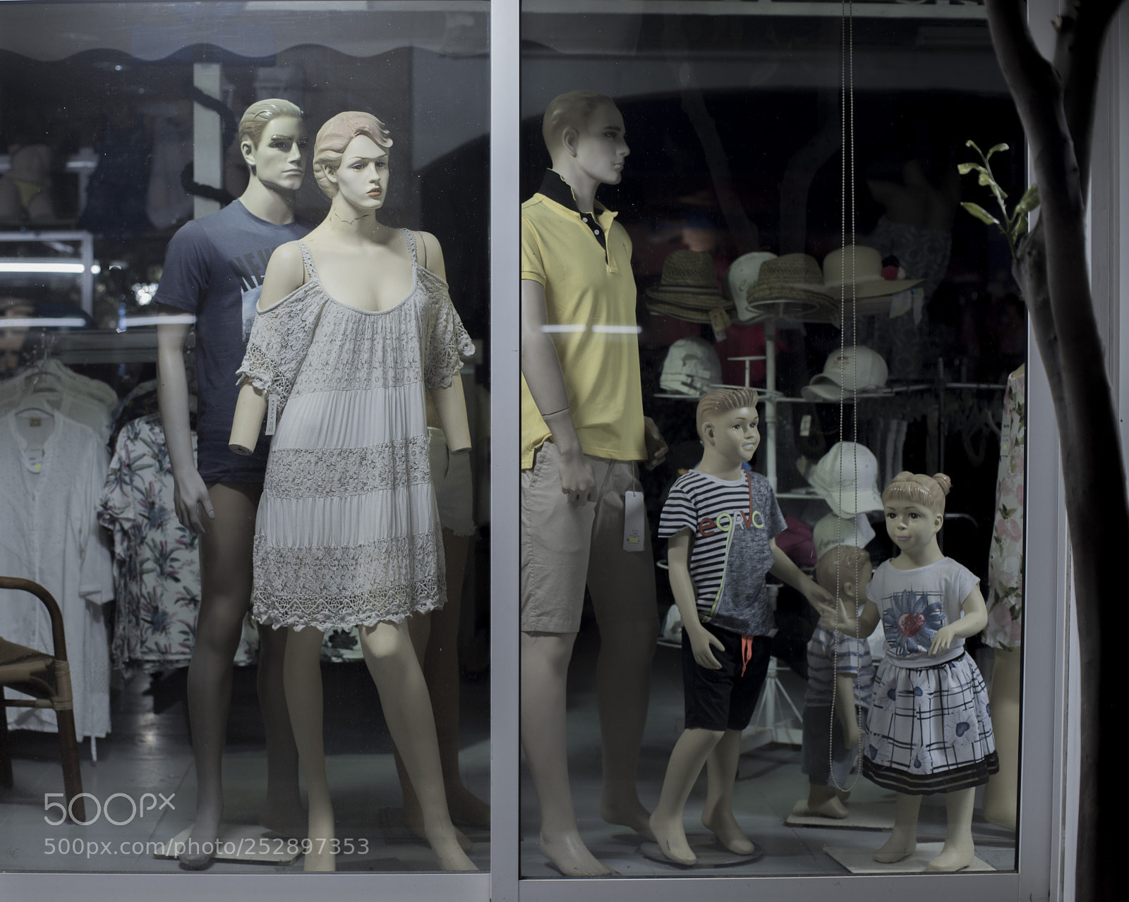Nikon D810 sample photo. Nuclear family photography