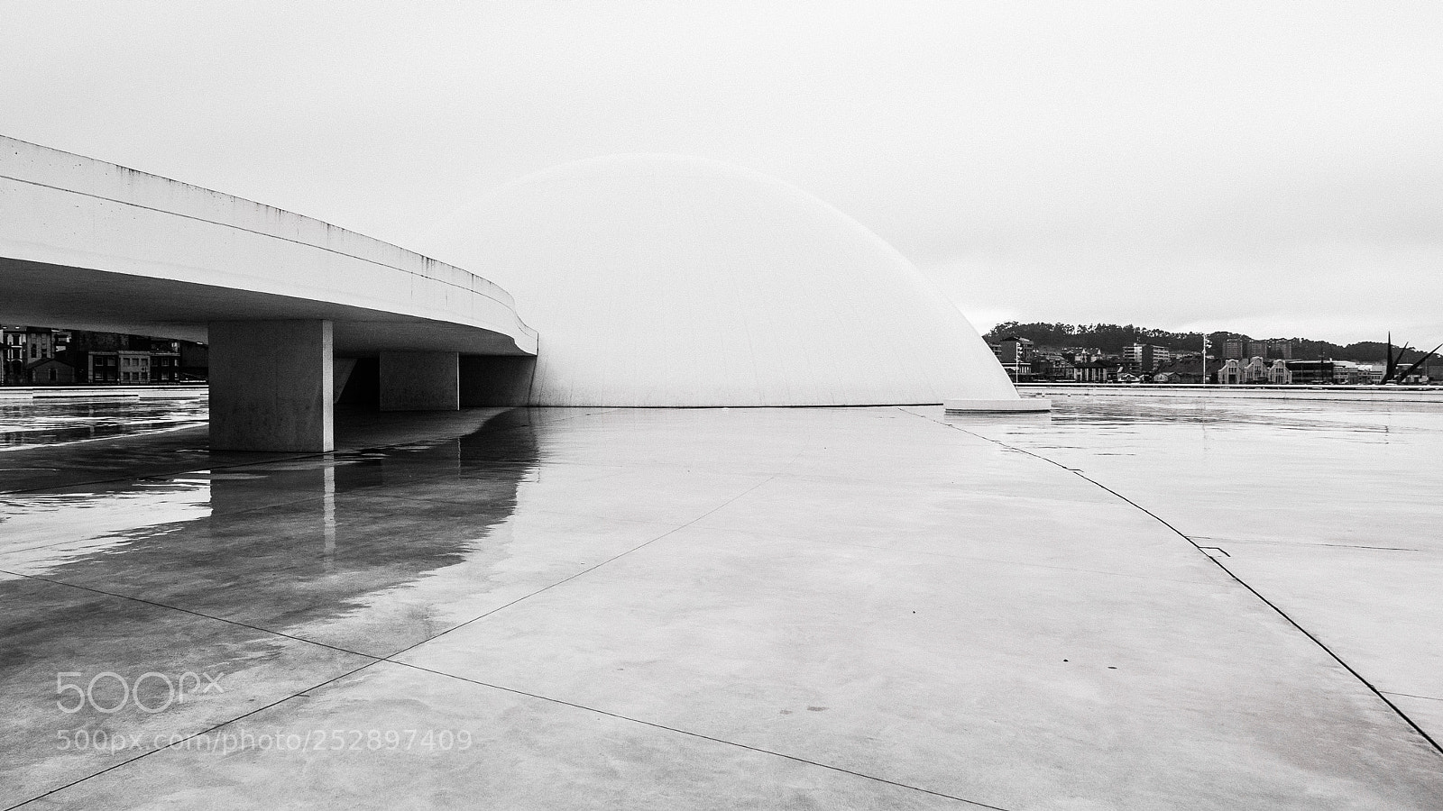Panasonic Lumix DMC-LX100 sample photo. Niemeyer center of avil photography