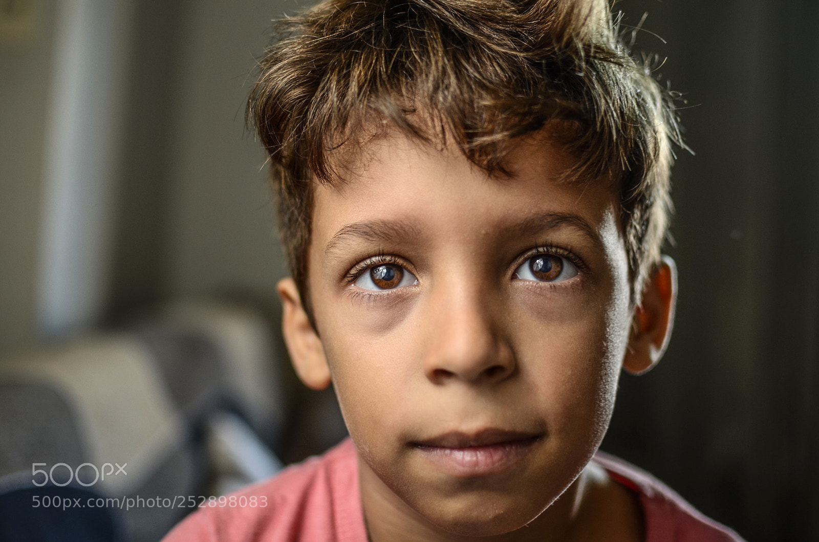 Nikon D5100 sample photo. Looking boy photography