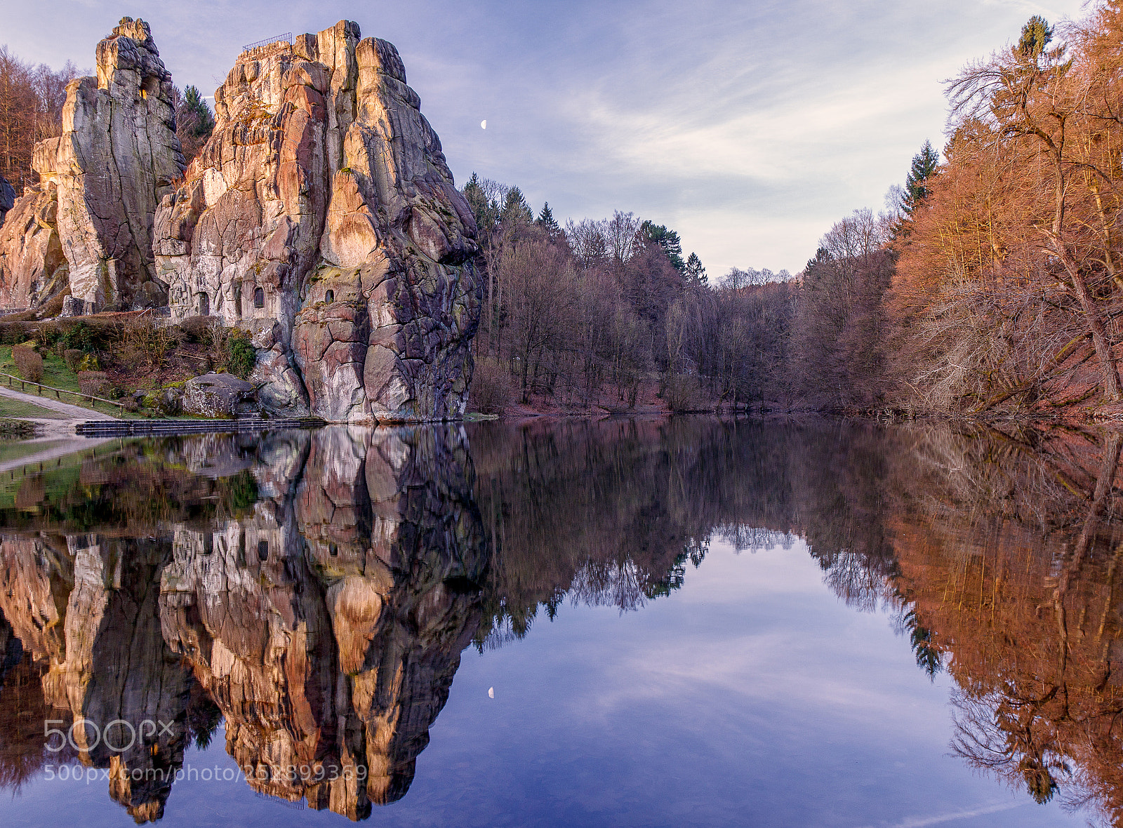 Canon EOS 750D (EOS Rebel T6i / EOS Kiss X8i) sample photo. Sunrise on externsteine (ger) photography