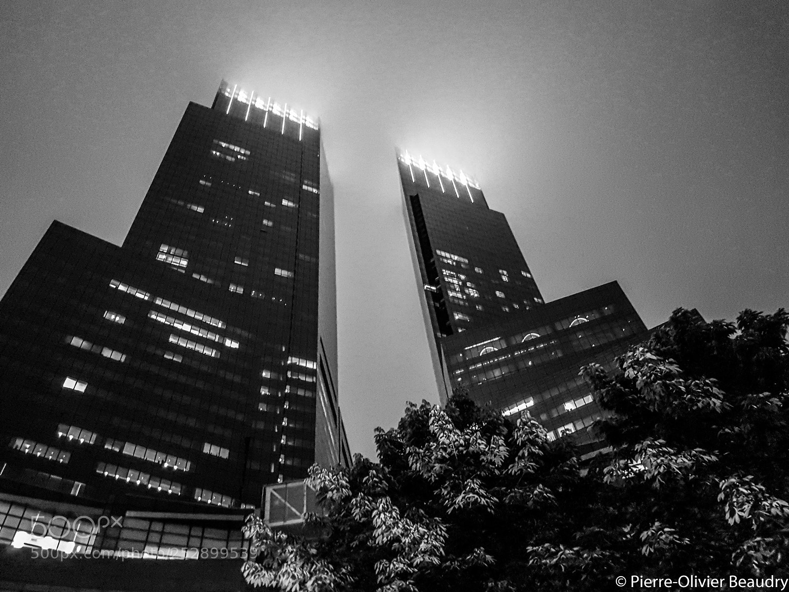 Samsung Galaxy S7 sample photo. Time warner center photography