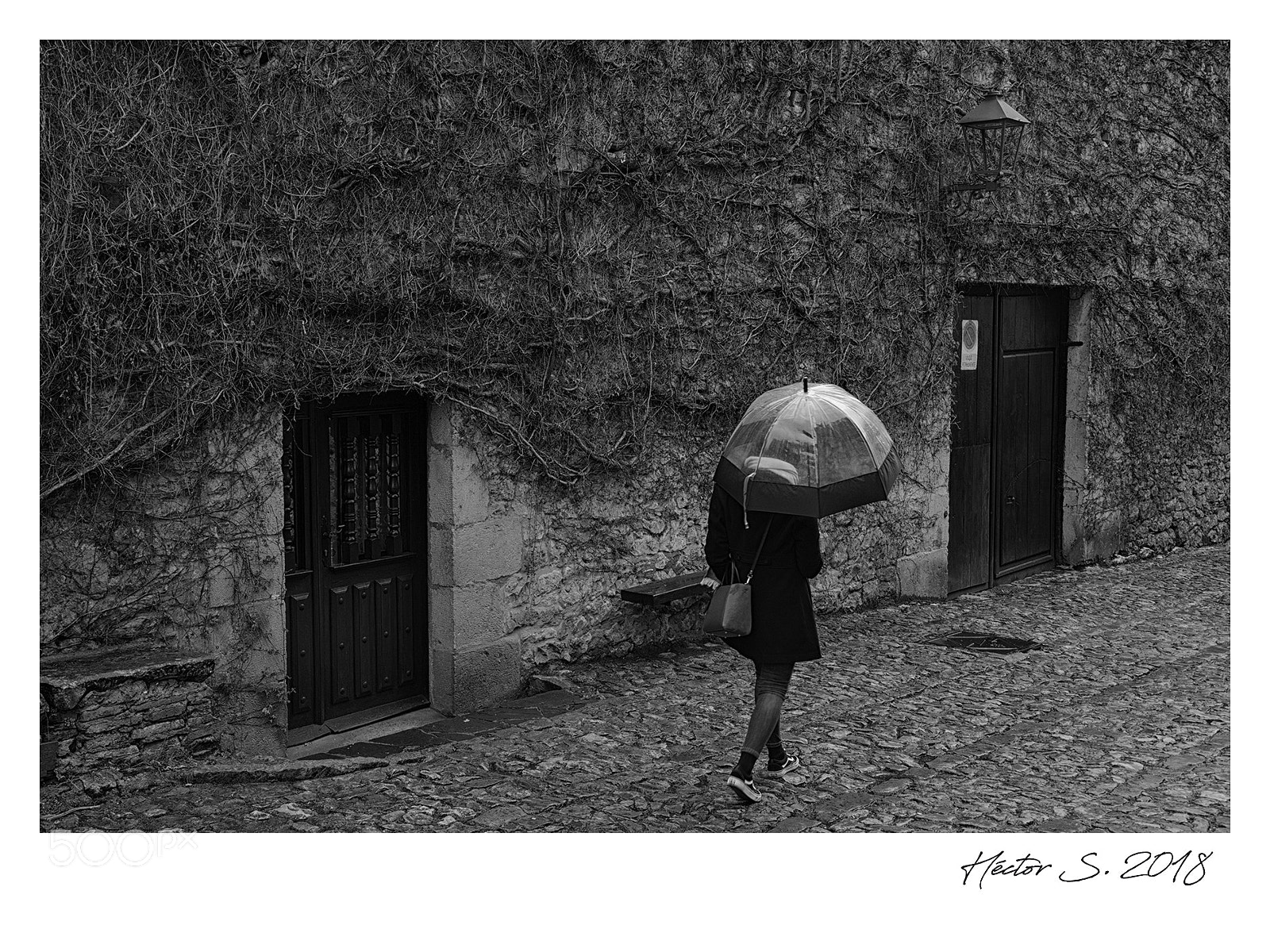 Nikon D7100 sample photo. Paseando bajo la lluvia photography