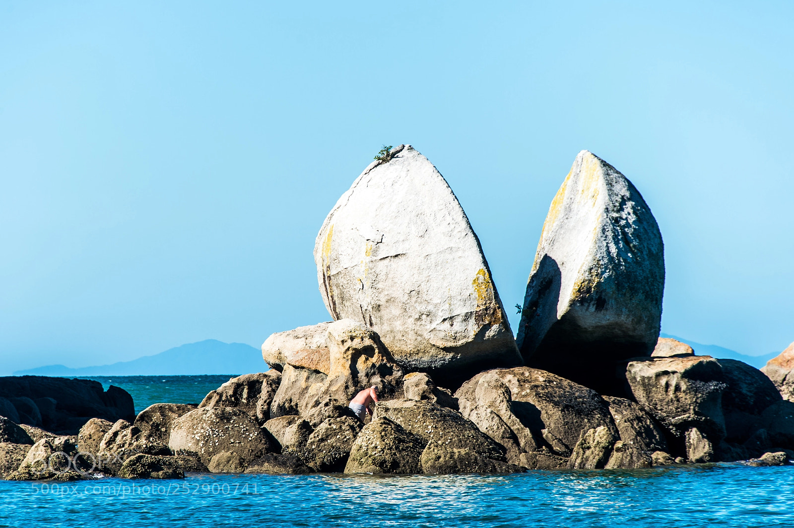 Nikon D4 sample photo. Split apple rock new photography