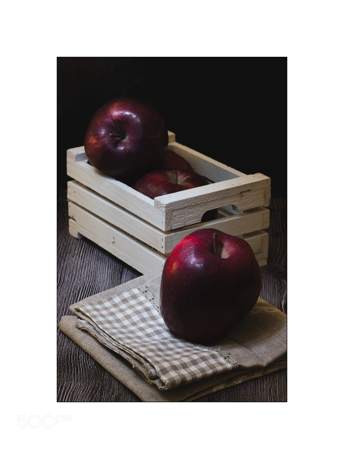 Canon EOS 5D Mark IV sample photo. Apple photography