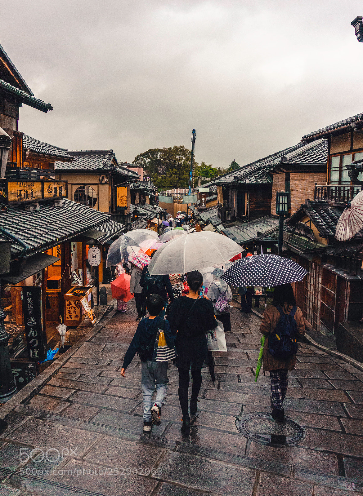 Sony a6000 sample photo. Gion, ninenzaka street photography