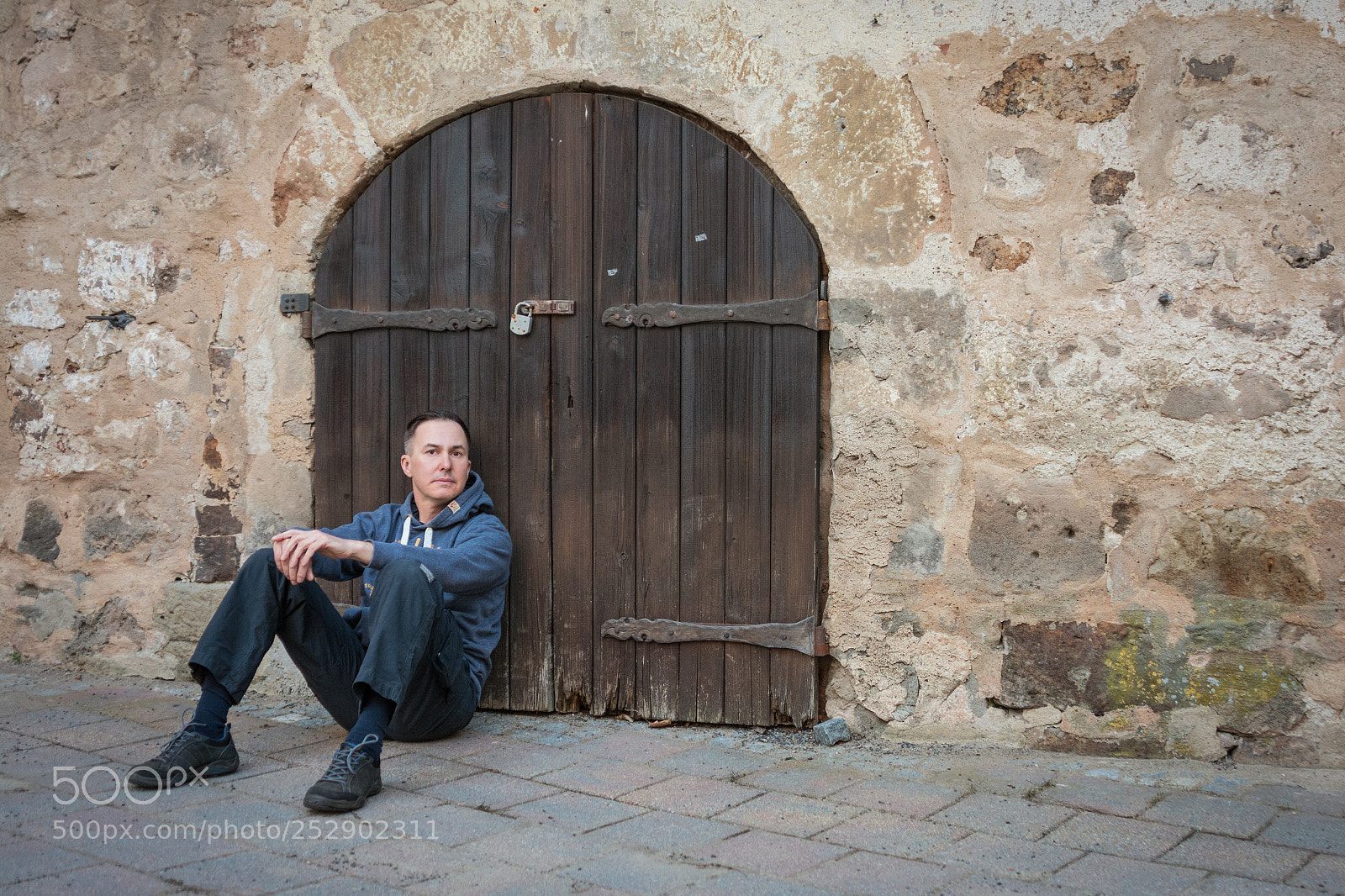 Nikon D7100 sample photo. At the old door photography