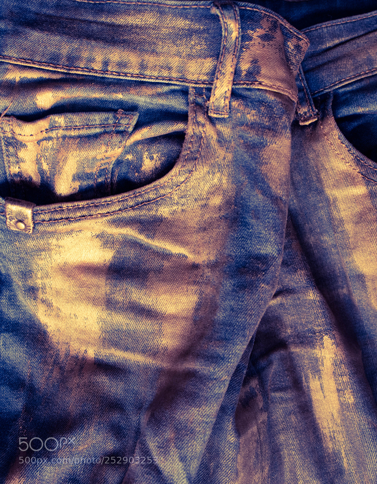Canon EOS 650D (EOS Rebel T4i / EOS Kiss X6i) sample photo. Gold jeans photography