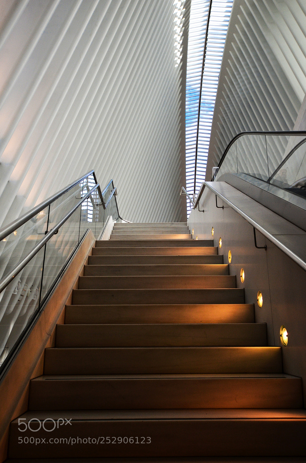 Nikon D5100 sample photo. Oculus stairs photography