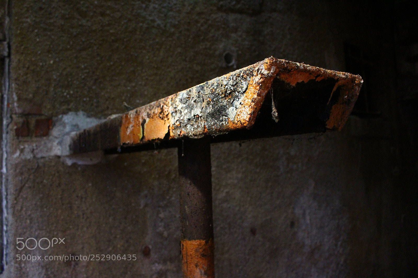 Canon EOS 700D (EOS Rebel T5i / EOS Kiss X7i) sample photo. Rust photography