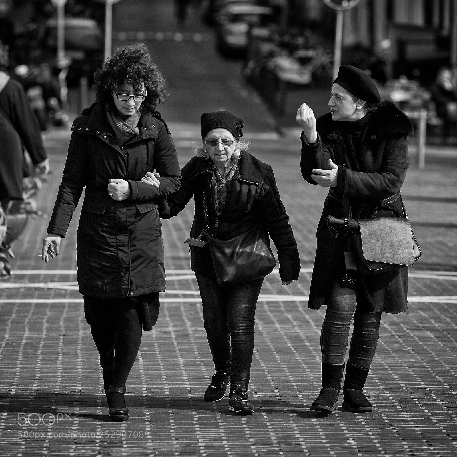 Canon EOS 5D Mark II sample photo. Amsterdam people photography