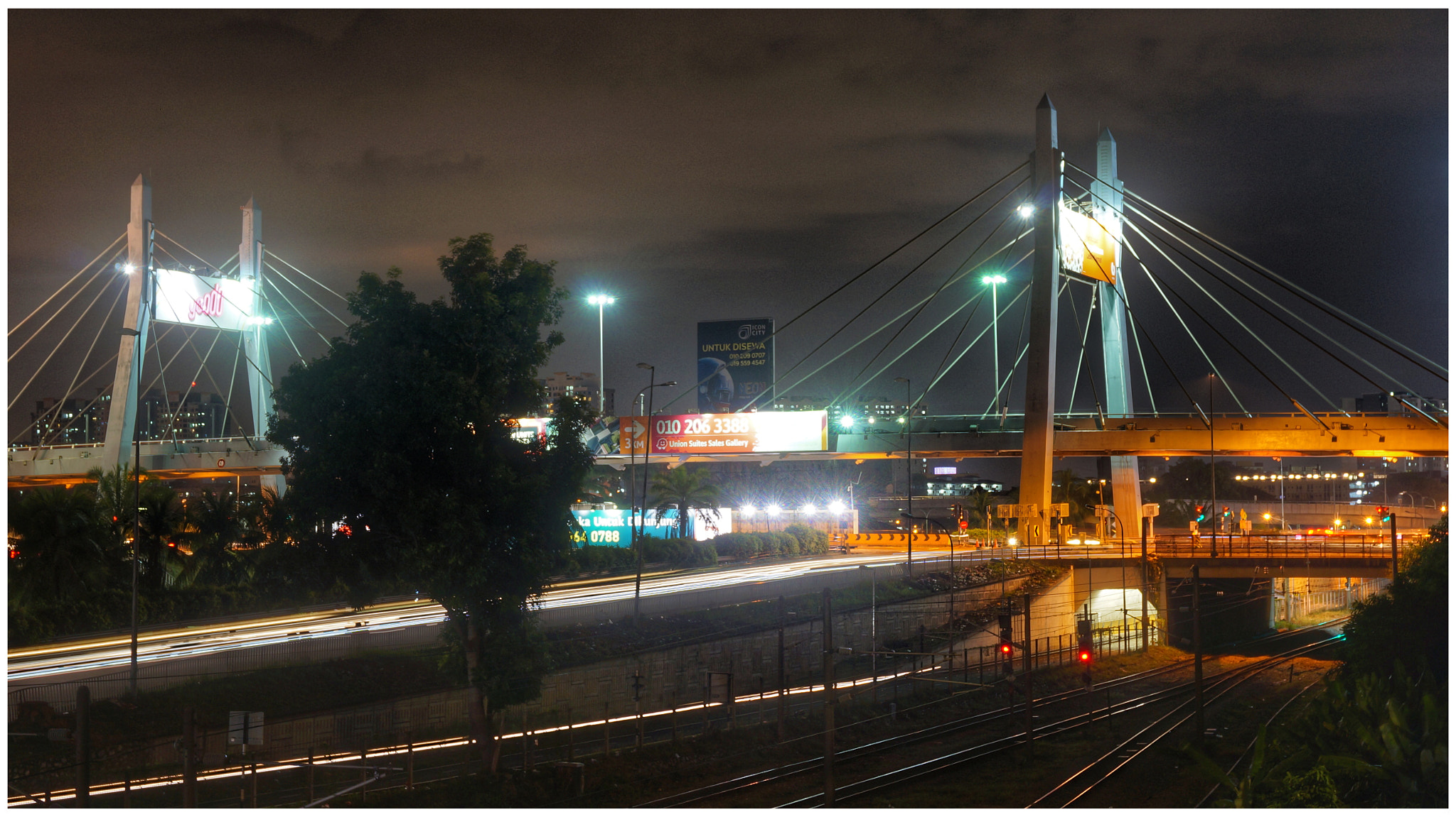 Sony Alpha NEX-5T sample photo. Bridge dance photography