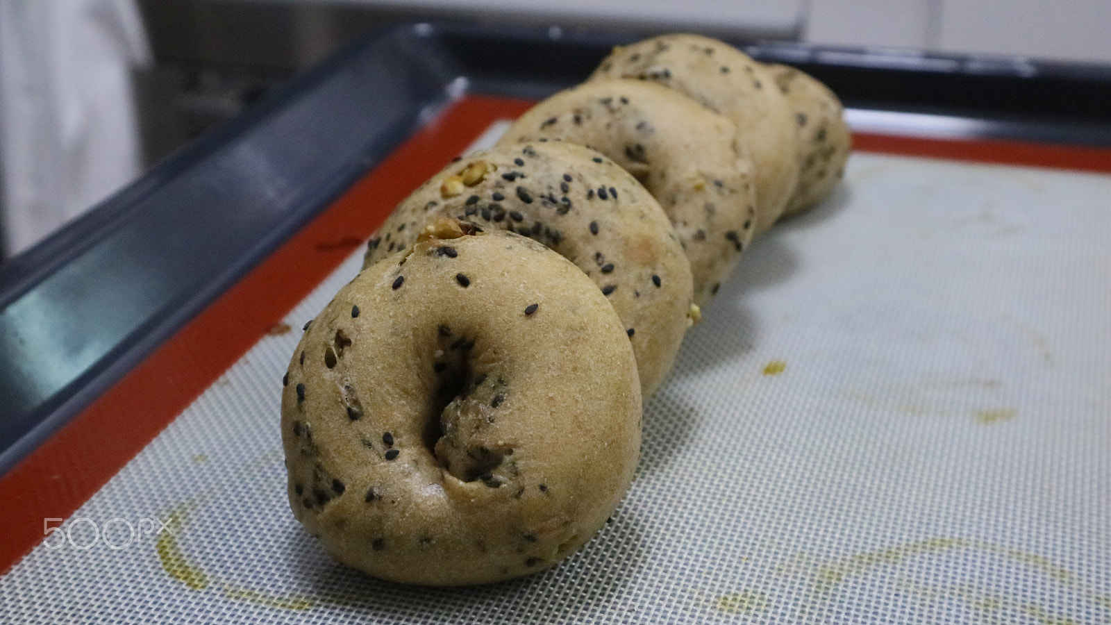 Canon EOS M3 sample photo. Whole wheat black sesame walnut bagels photography