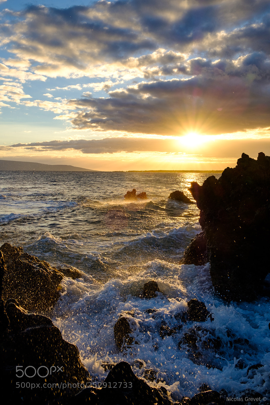 Fujifilm X-T20 sample photo. Splash zone photography
