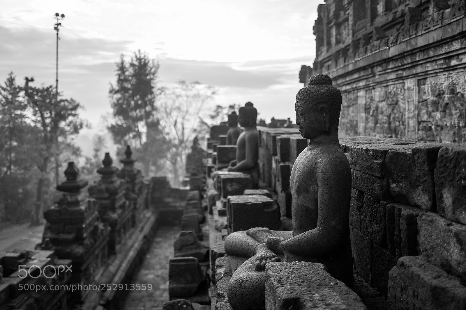 Leica Q (Typ 116) sample photo. The borobudur temple at photography