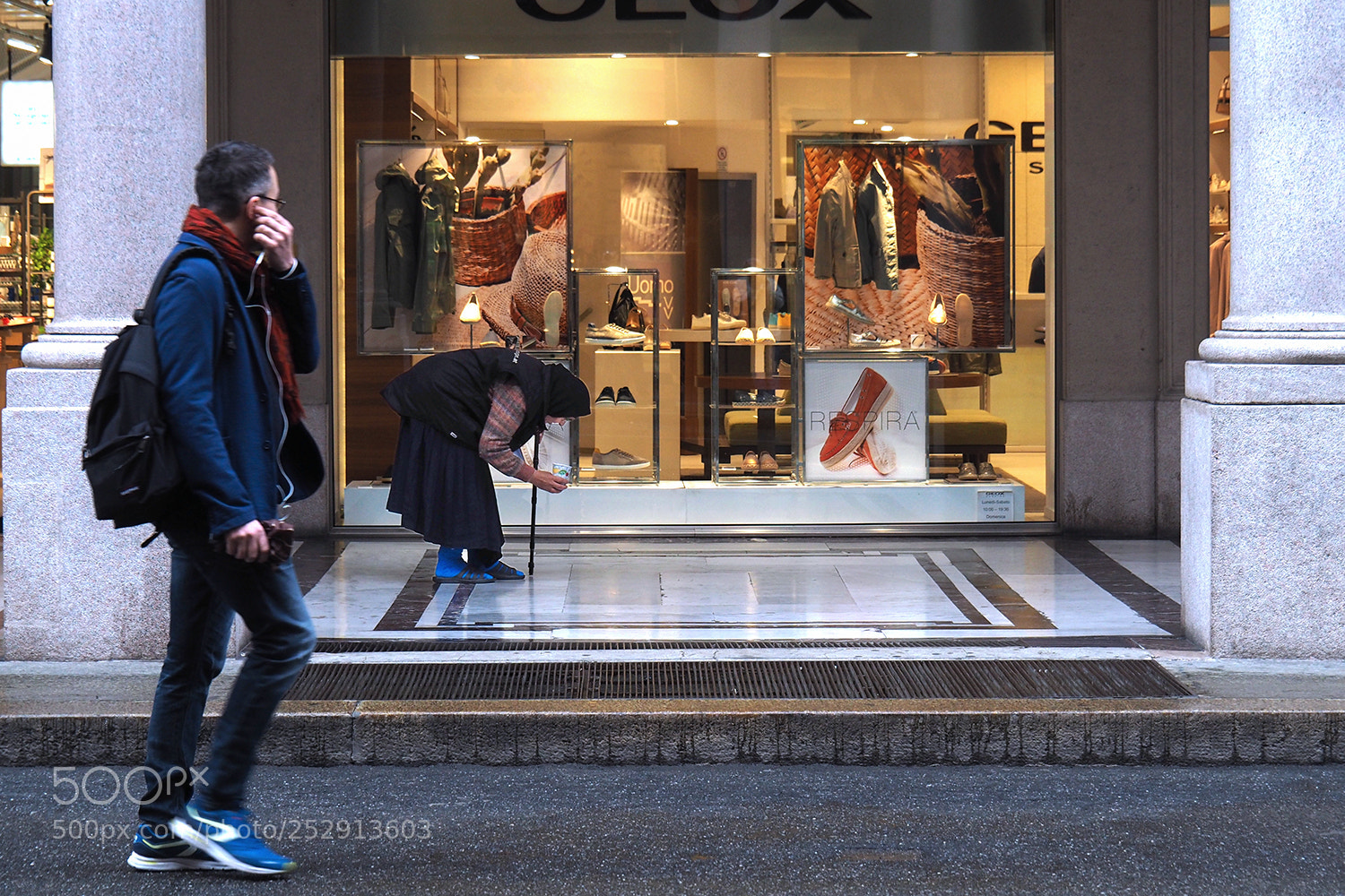 Olympus OM-D E-M10 II sample photo. Vite parallele photography
