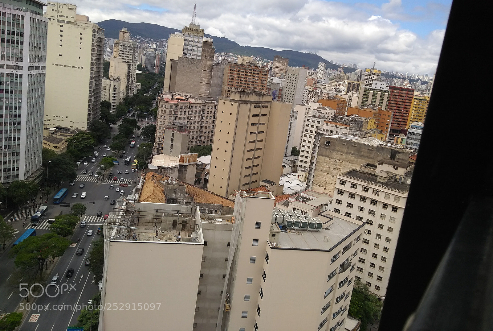 Motorola Moto G (5S) Plus sample photo. Avenida afonso pena belo photography