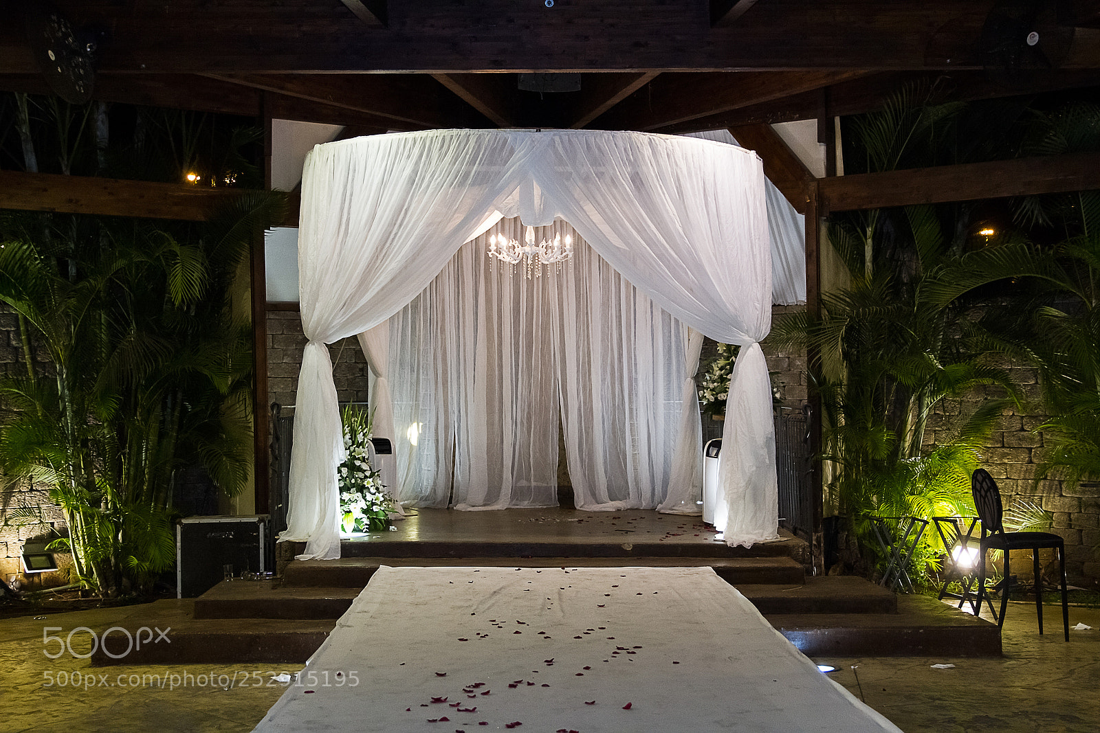 Canon EOS 7D sample photo. Jewish hupa , wedding putdoor . photography