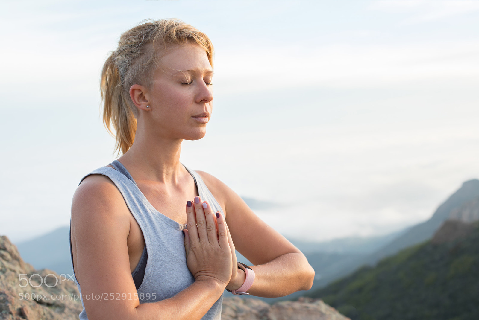 Canon EOS 5D Mark IV sample photo. Beautiful blonde girl meditating photography