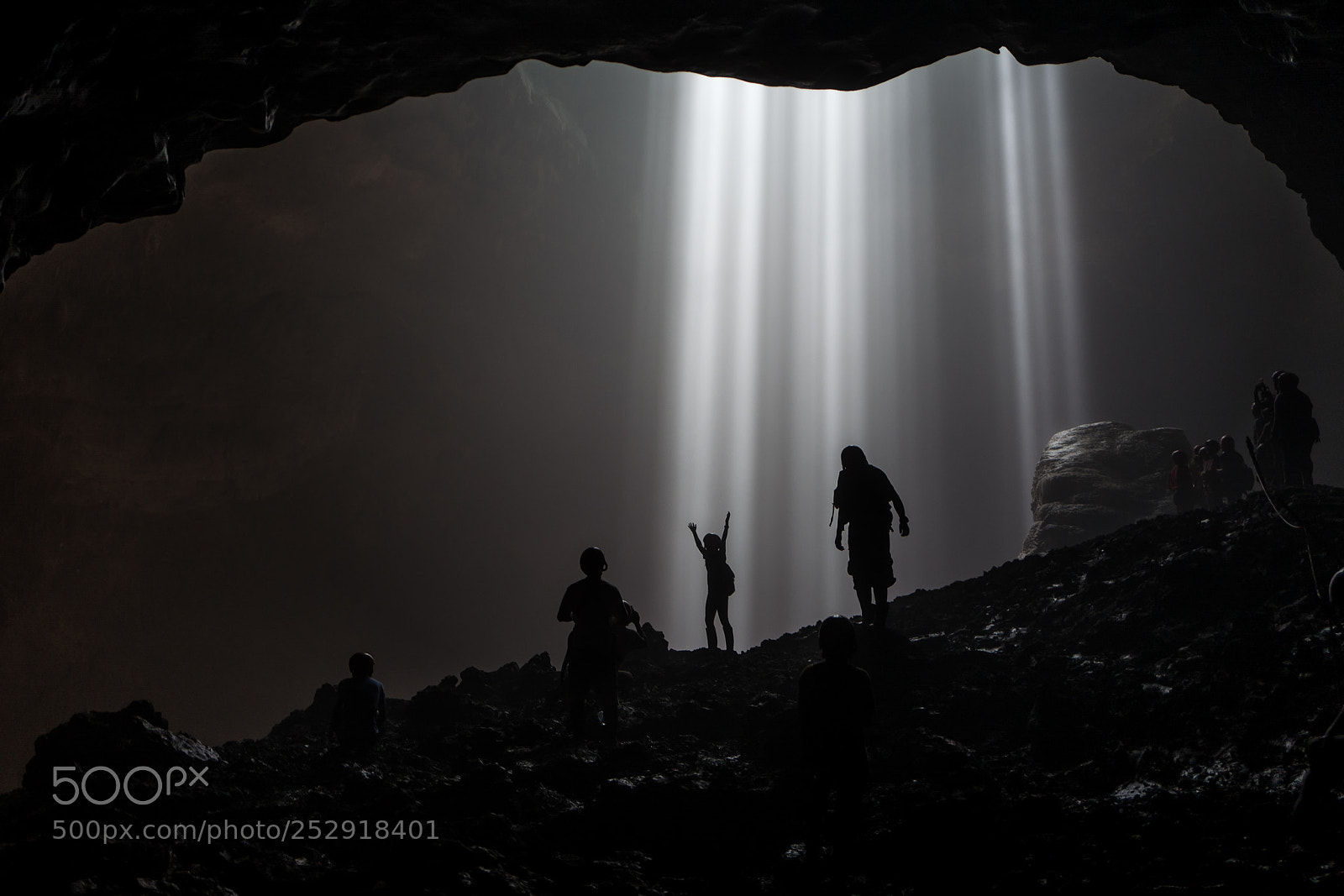 Leica Q (Typ 116) sample photo. Illuminated cave at goa photography