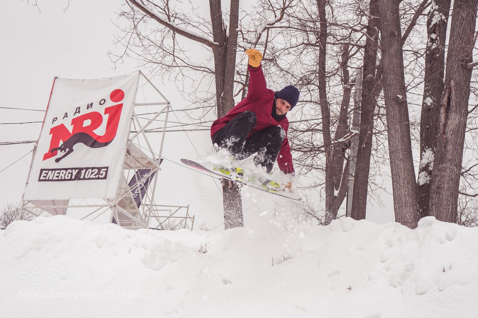 Sony a7 II sample photo. Snowboard method grab by photography