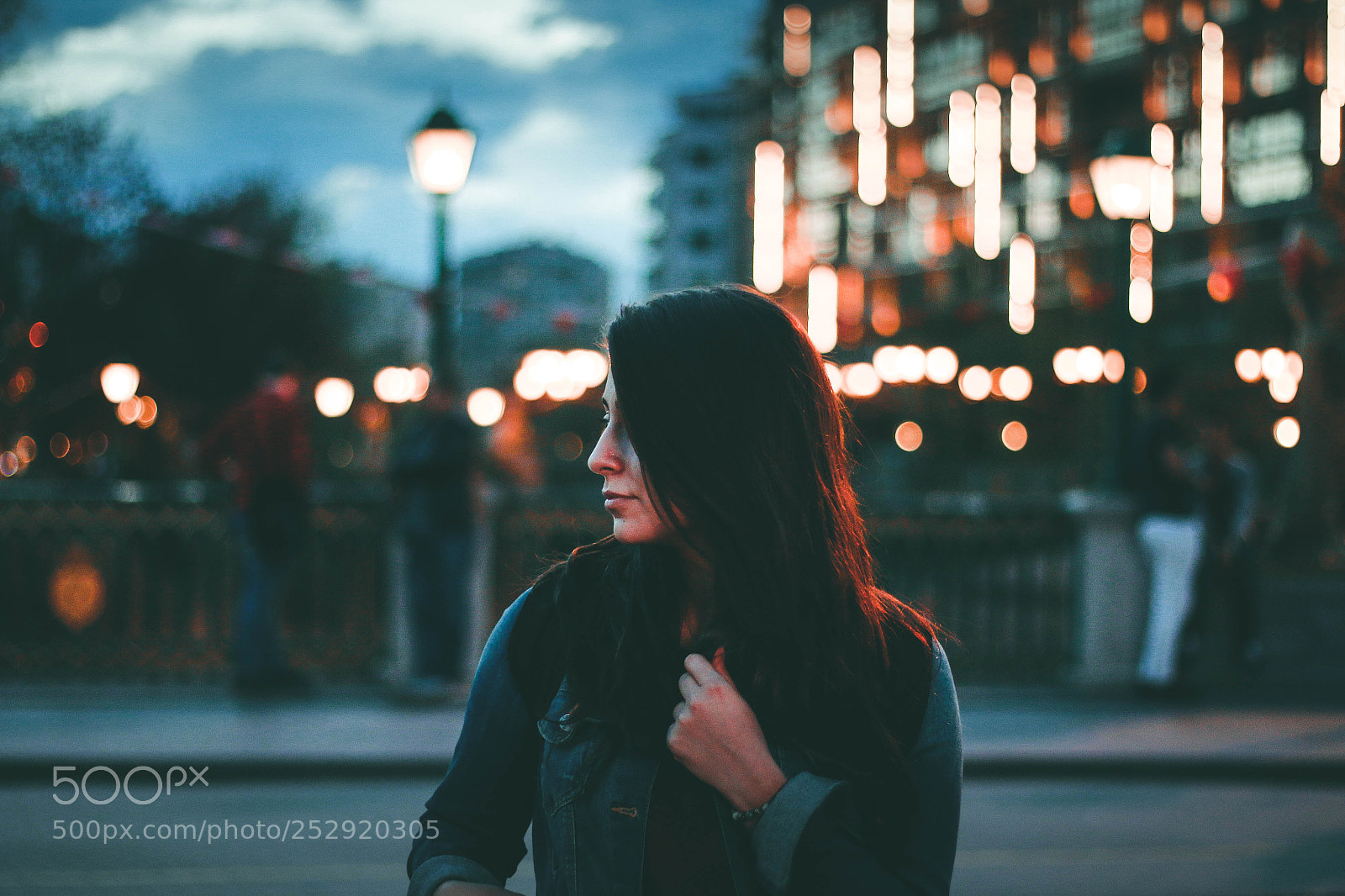 Canon EOS 70D sample photo. Night photography