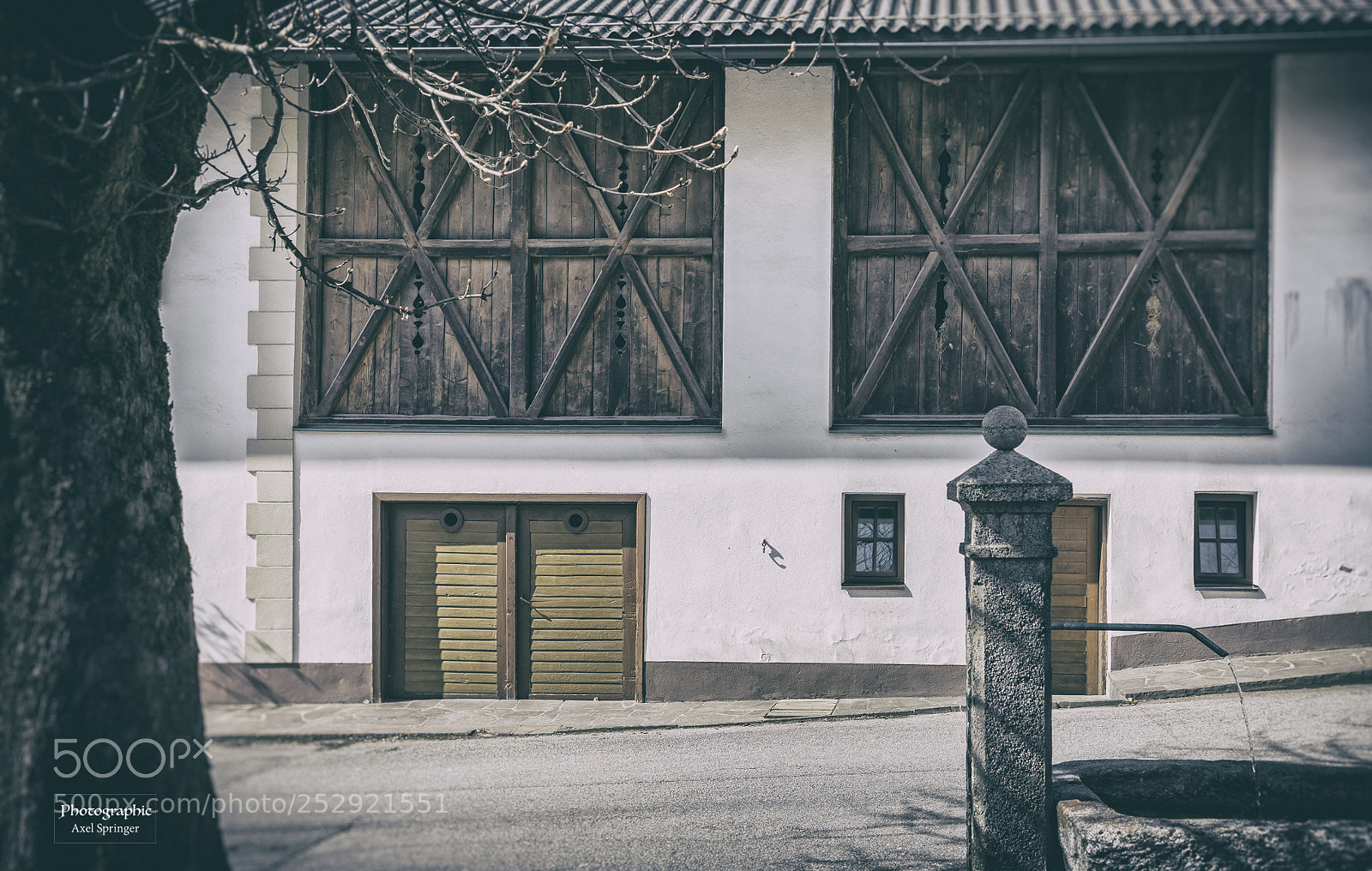 Canon EOS 5D Mark IV sample photo. Dorfdetail thaur photography