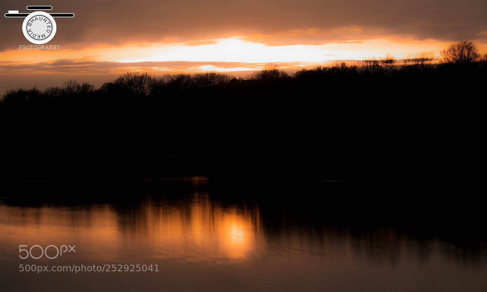 Canon EOS 700D (EOS Rebel T5i / EOS Kiss X7i) sample photo. Dark sunset over derbyshire photography