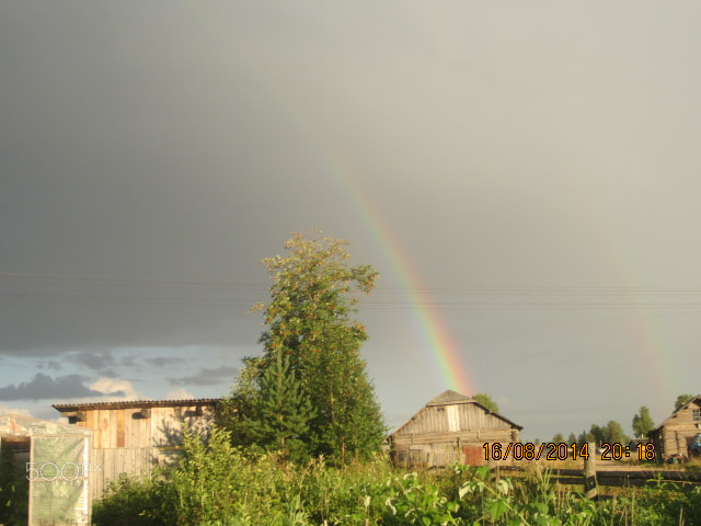 Canon PowerShot ELPH 300 HS (IXUS 220 HS / IXY 410F) sample photo. Rainbow photography