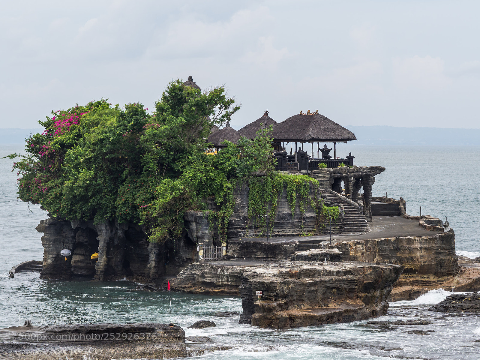 Olympus OM-D E-M10 II sample photo. Tanah lot temple in photography