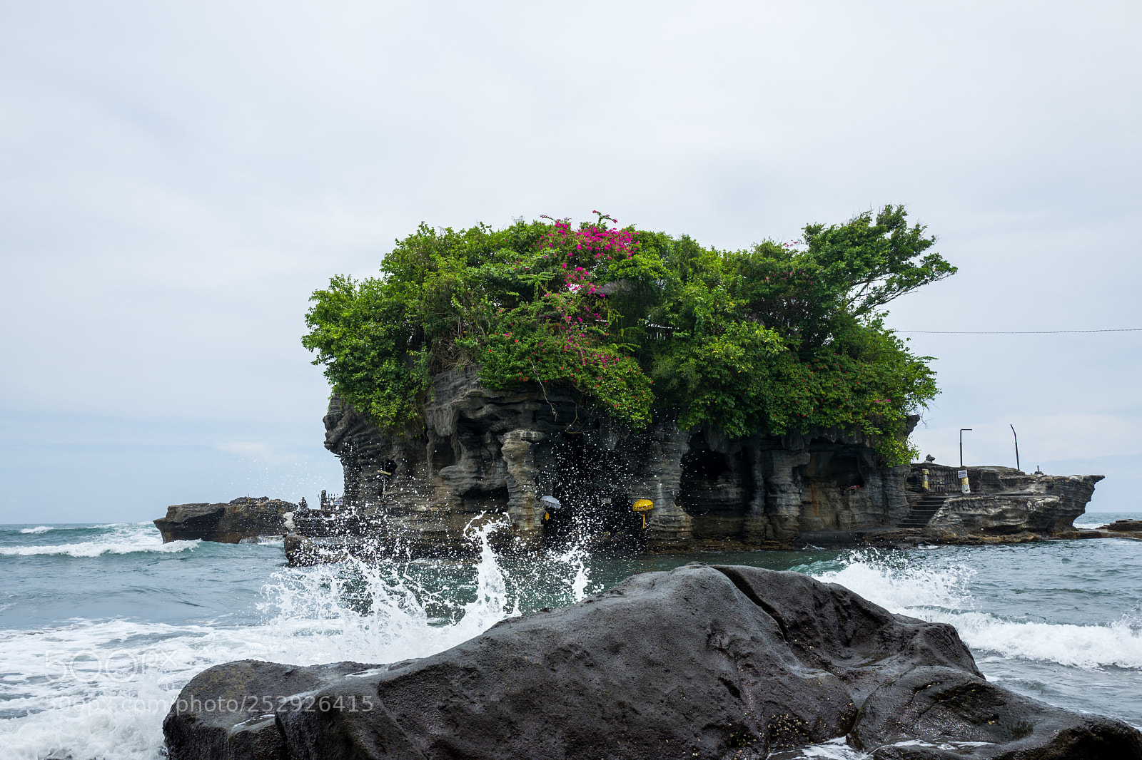 Leica Q (Typ 116) sample photo. Tanah lot temple in photography
