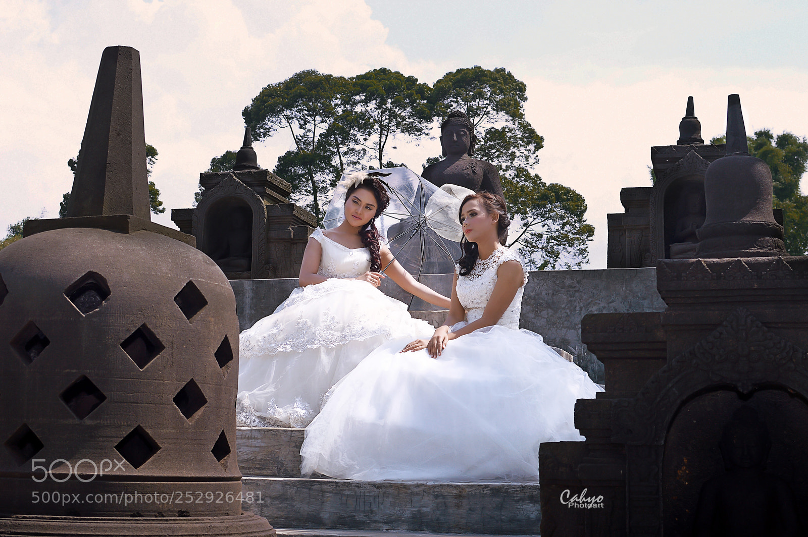 Nikon D3200 sample photo. Beautiful girls in white photography