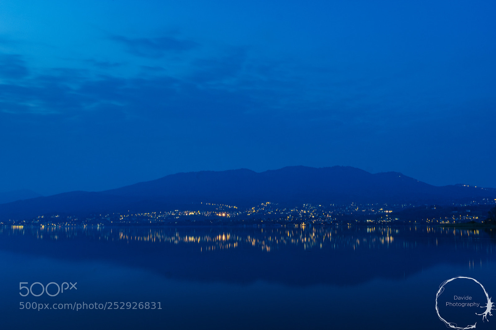 Fujifilm X-T20 sample photo. Lights of varese photography