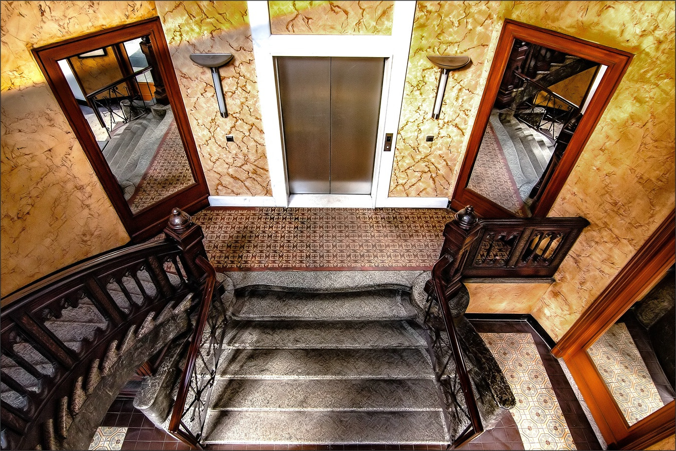Tokina AT-X Pro 12-24mm F4 (IF) DX sample photo. * alsterthor haus *** photography
