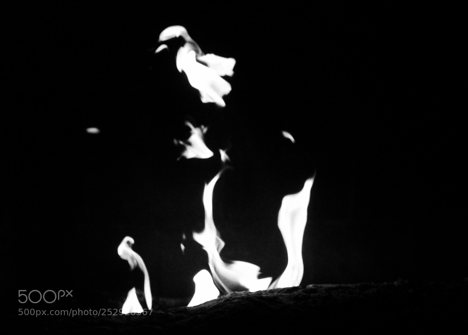 Canon EOS 100D (EOS Rebel SL1 / EOS Kiss X7) sample photo. Black and white fire photography