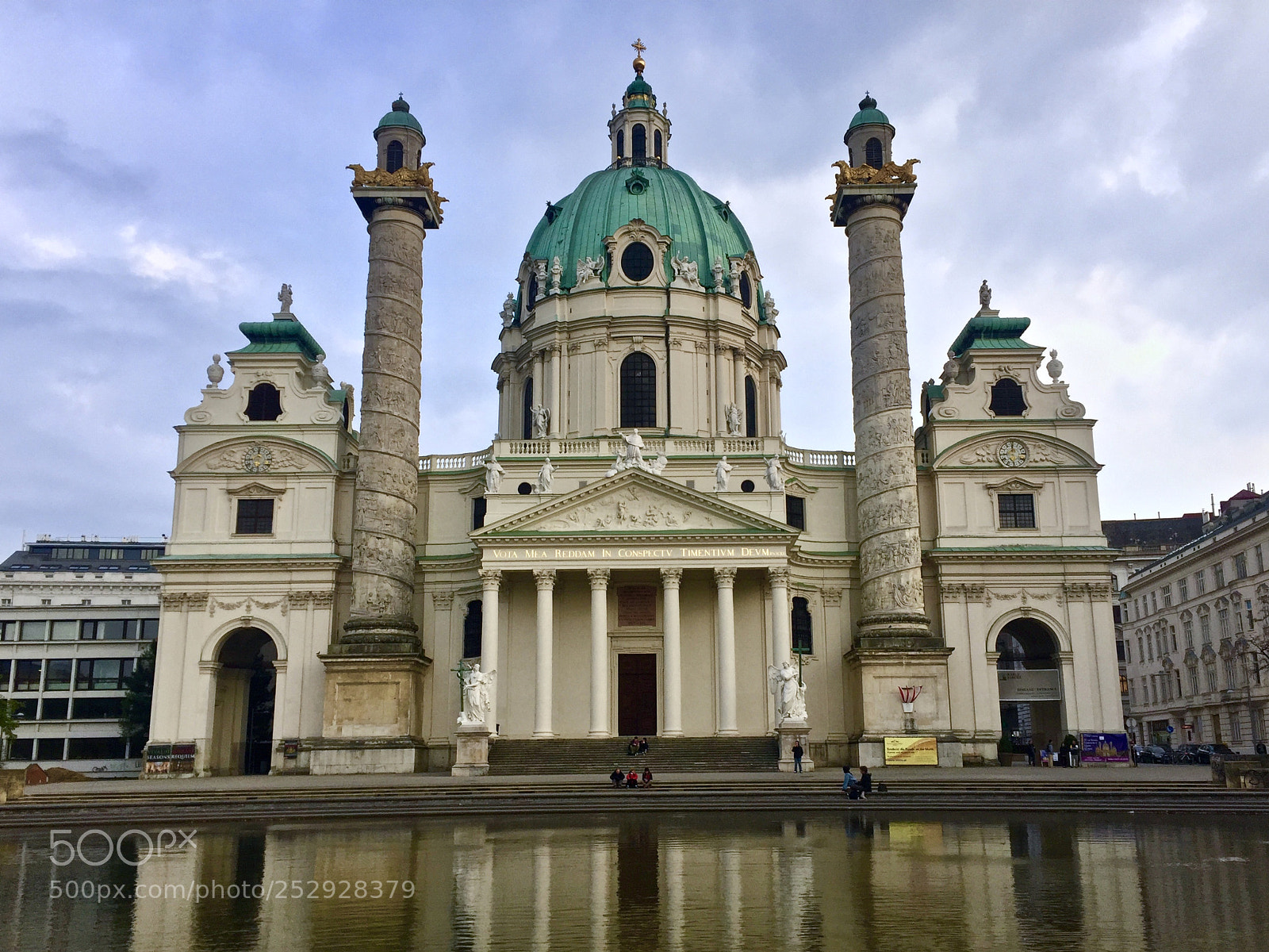 Apple iPhone 6 sample photo. Viennese architecture photography