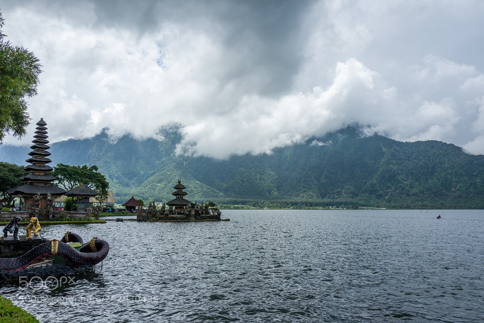 Leica Q (Typ 116) sample photo. The pura ulun danu photography
