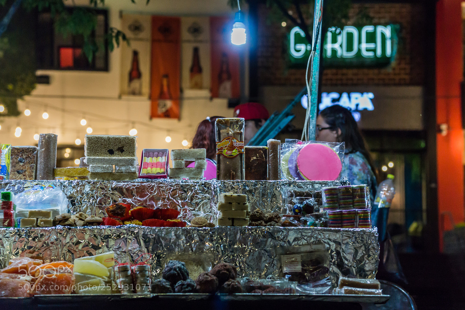 Sony a6000 sample photo. Candy everybody wants photography