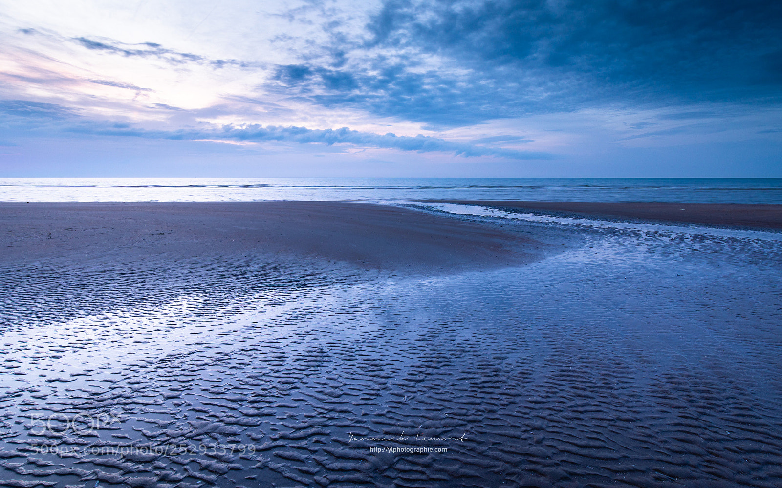 Canon EOS 5D Mark IV sample photo. Close to the sea photography