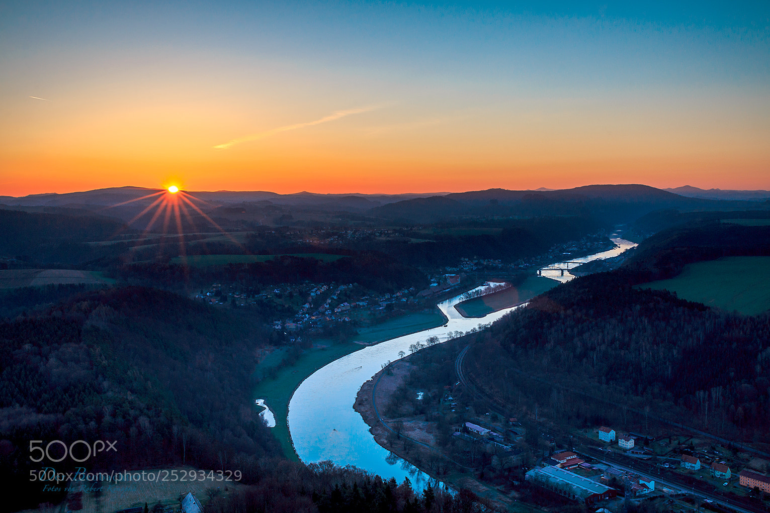 Canon EOS 70D sample photo. Sunrise in the elbe photography