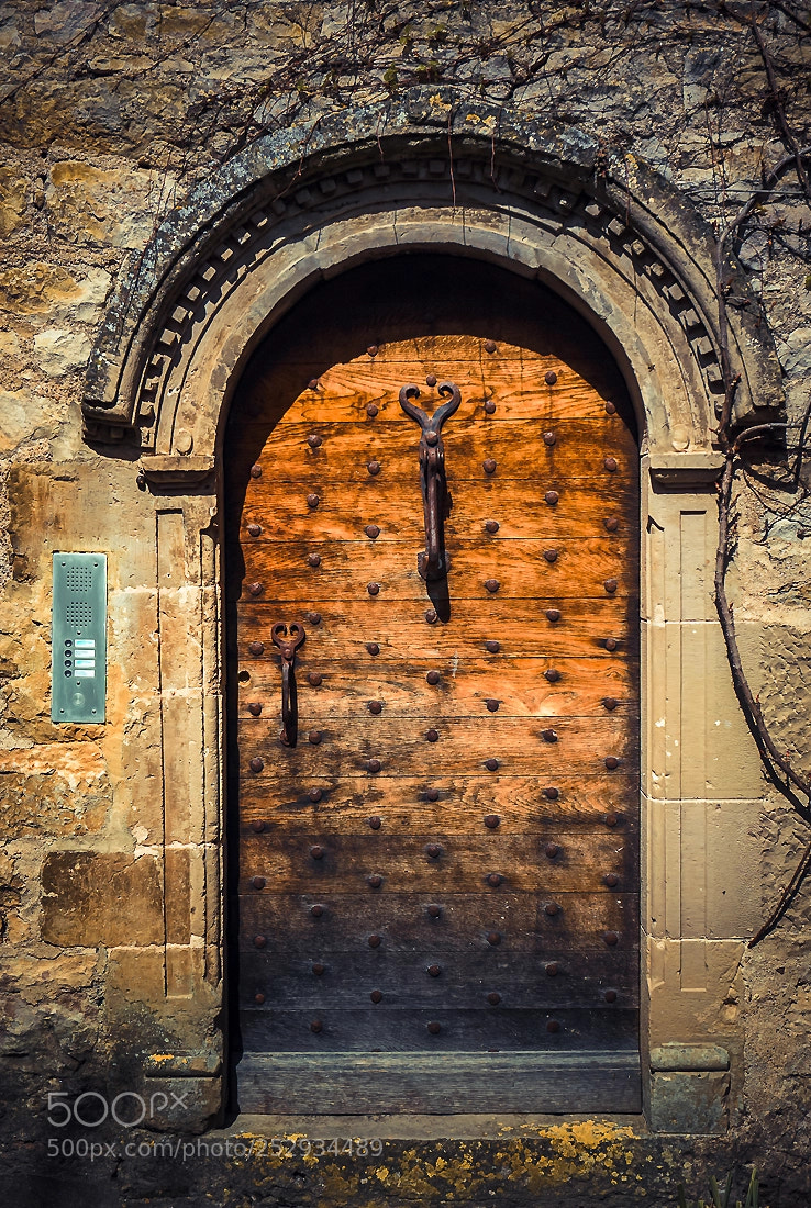 Sony a6000 sample photo. Door photography