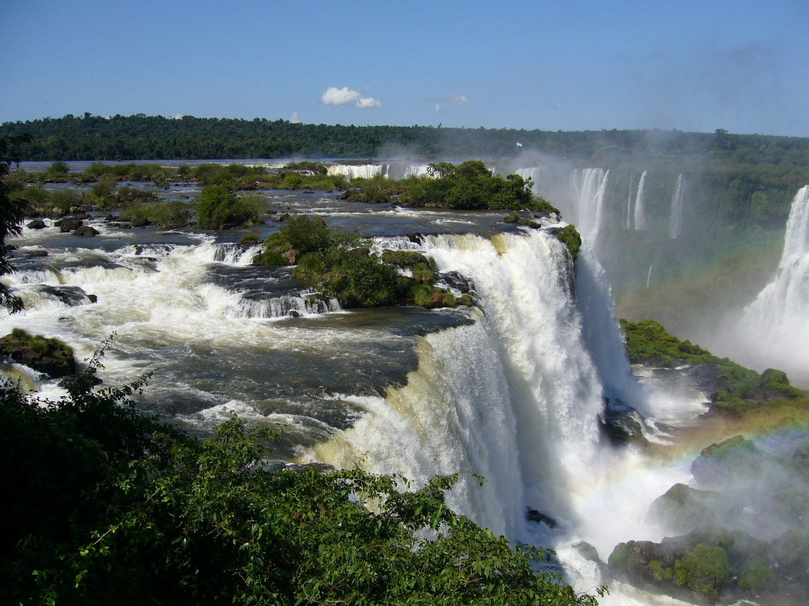 Panasonic DMC-FX8 sample photo. Foz do iguazu photography