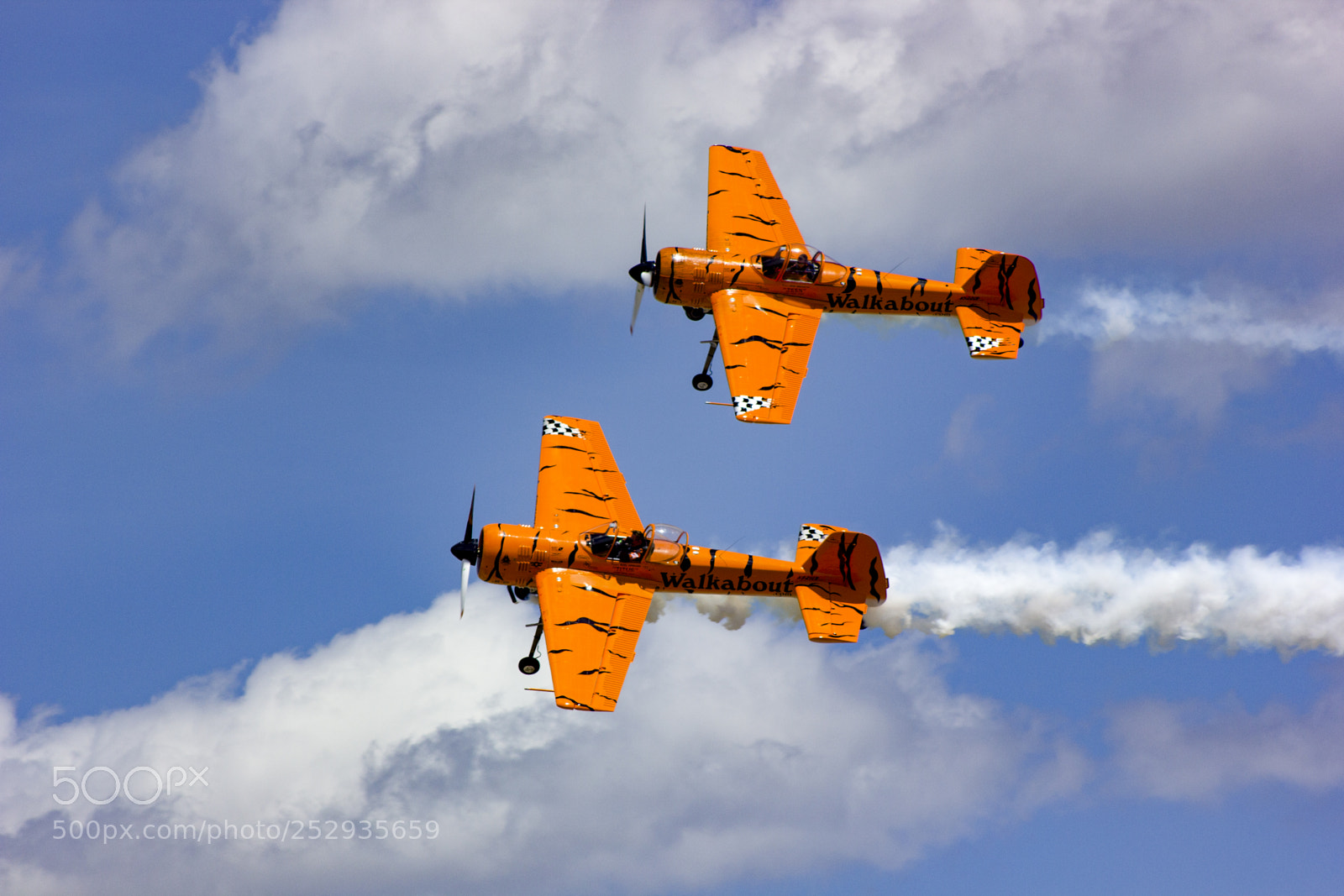 Canon EOS 600D (Rebel EOS T3i / EOS Kiss X5) sample photo. Airshow photography