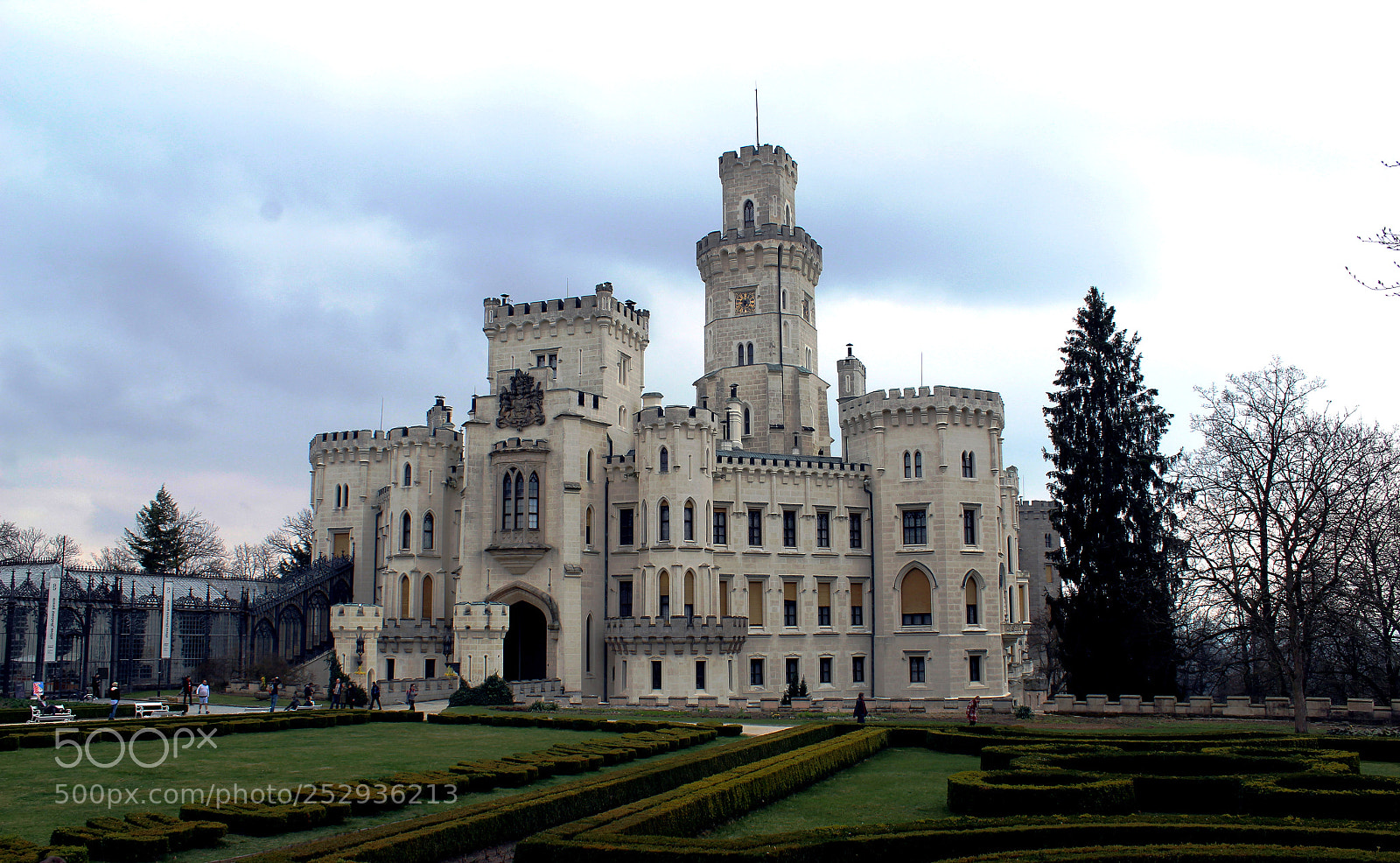 Canon EOS 1300D (EOS Rebel T6 / EOS Kiss X80) sample photo. Fairy tale castle photography