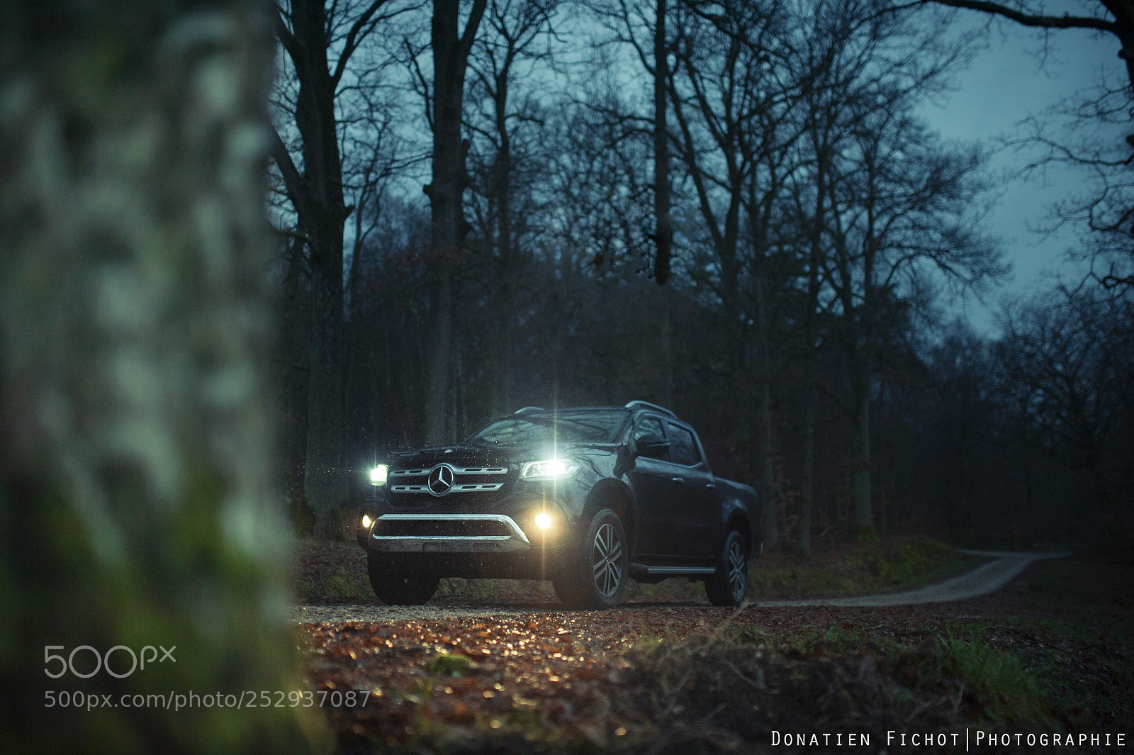 Nikon D700 sample photo. Mercedes-benz x class photography