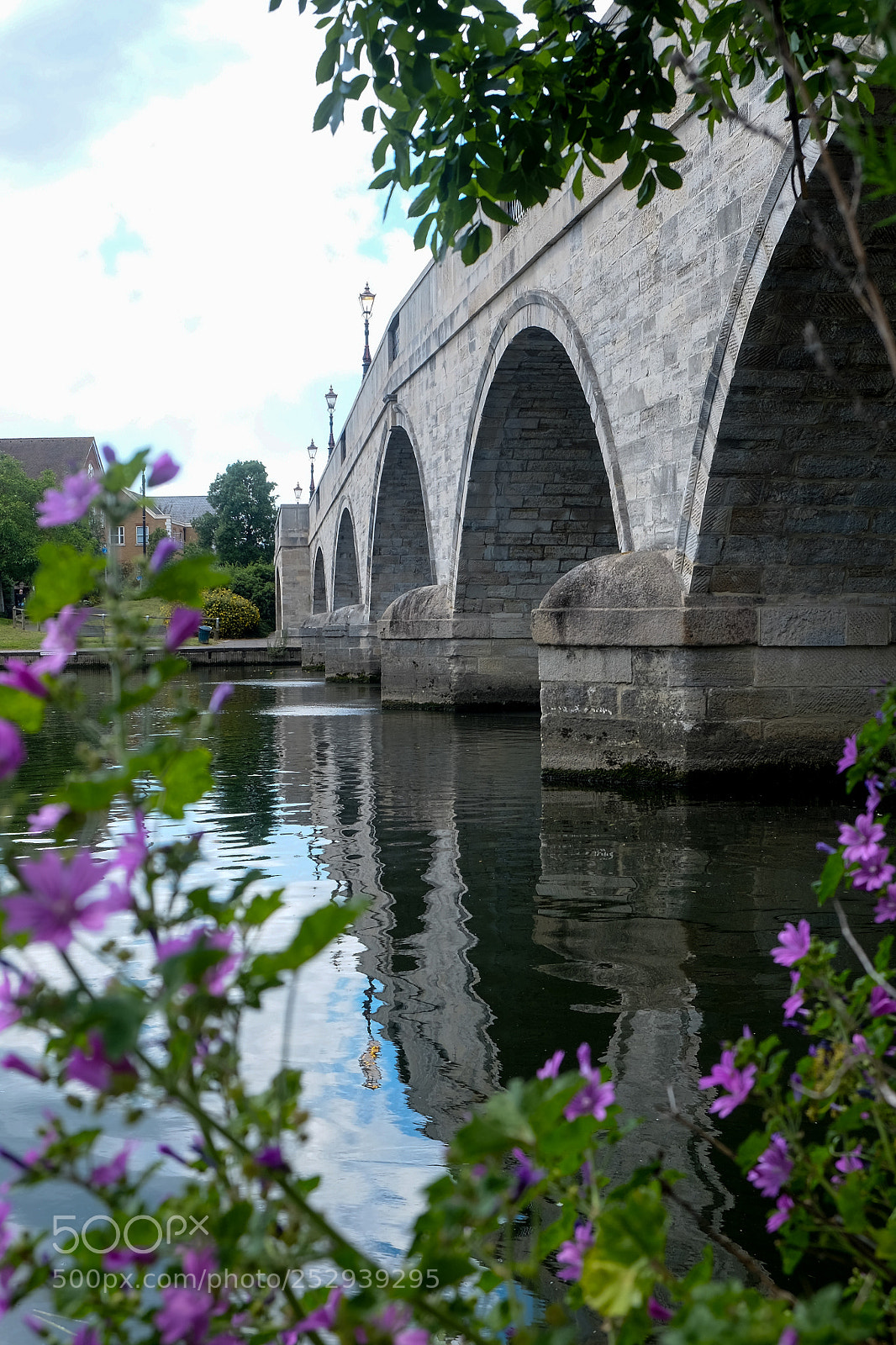 Fujifilm X-T1 sample photo. Chertsey bridge photography