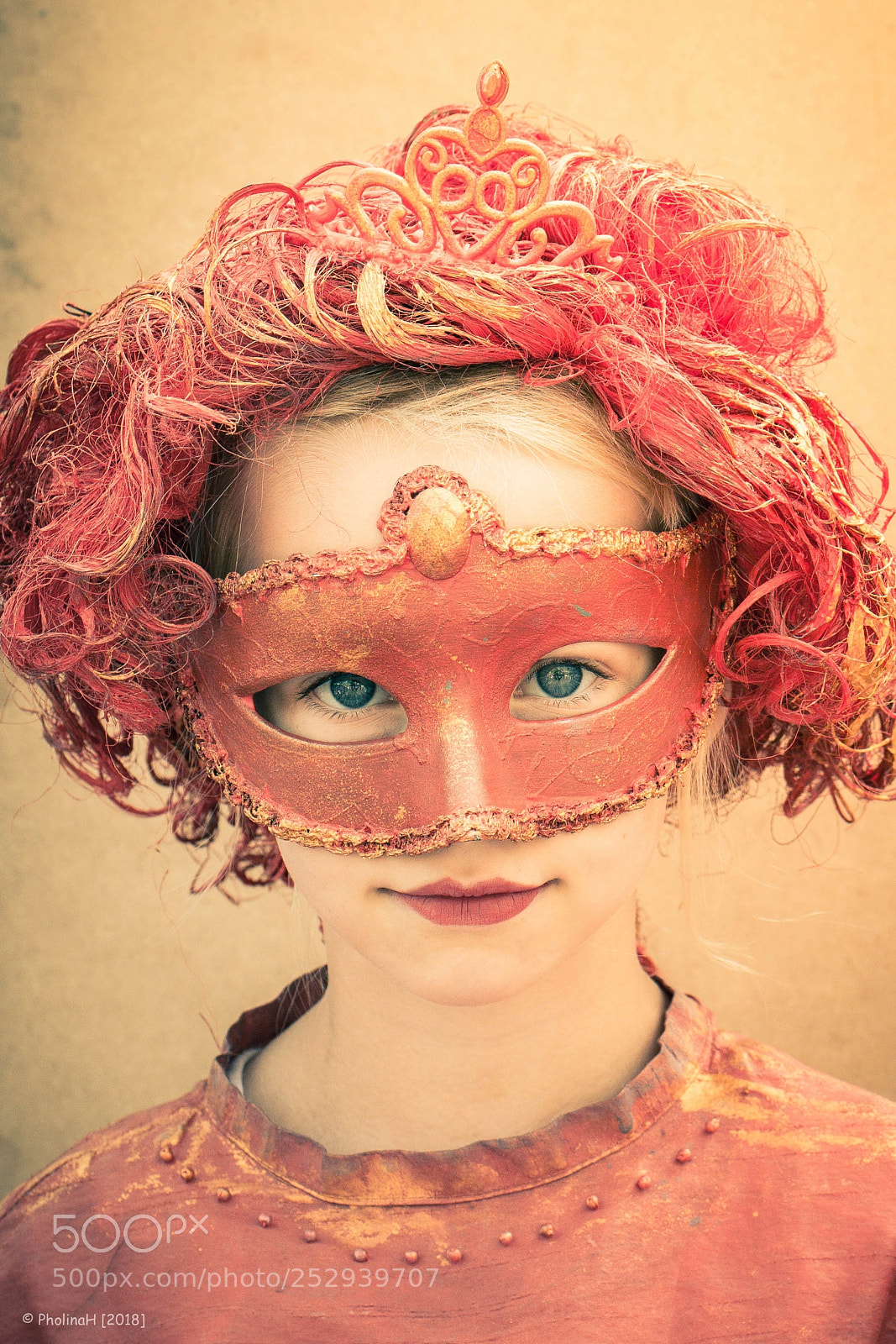 Canon EOS 70D sample photo. Masked innocence photography